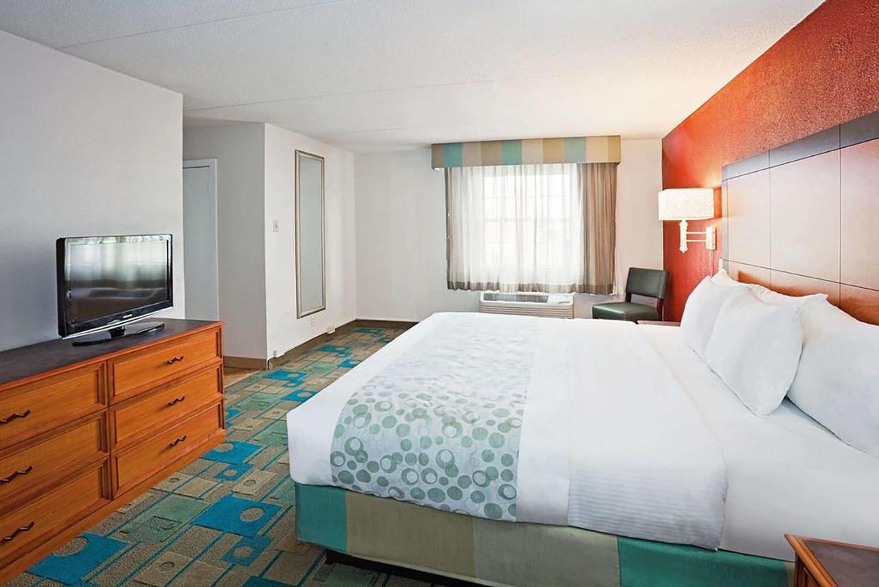 La Quinta Inn By Wyndham Меррилвилл Экстерьер фото